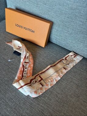 Louis Vuitton Cream & Peach/pink Monogram Silk Bandeau with Strap Motif